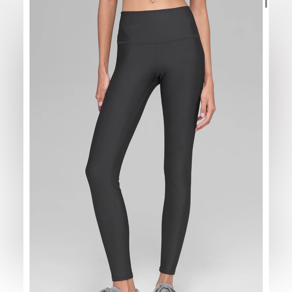 Alo Yoga 7/8 High-Waist Airlift Legging in Anthracite Grey